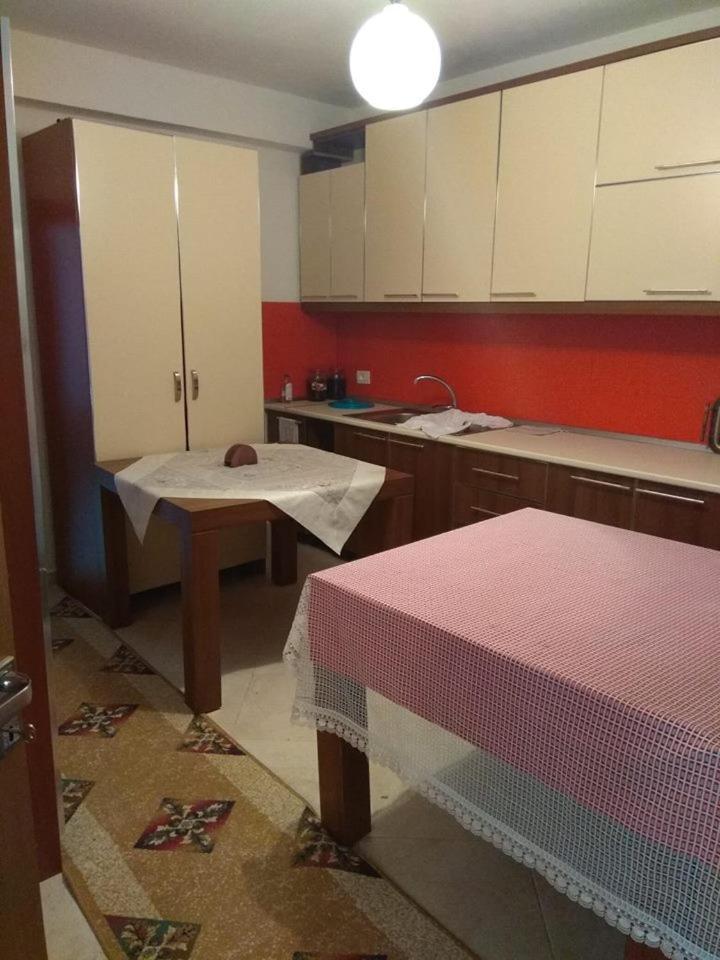 Guesthouse Hlias Gloria Berat Luaran gambar